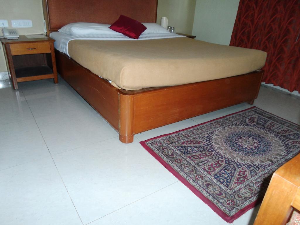 The Chakrie Residency Hotel Tirupati Rum bild